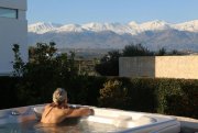 Plaka bei Chania Kreta, Plaka: 2 Luxusvillen mit Tennisplatz, Olivenhain und atemberaubendem Meerblick zu verkaufen Haus kaufen